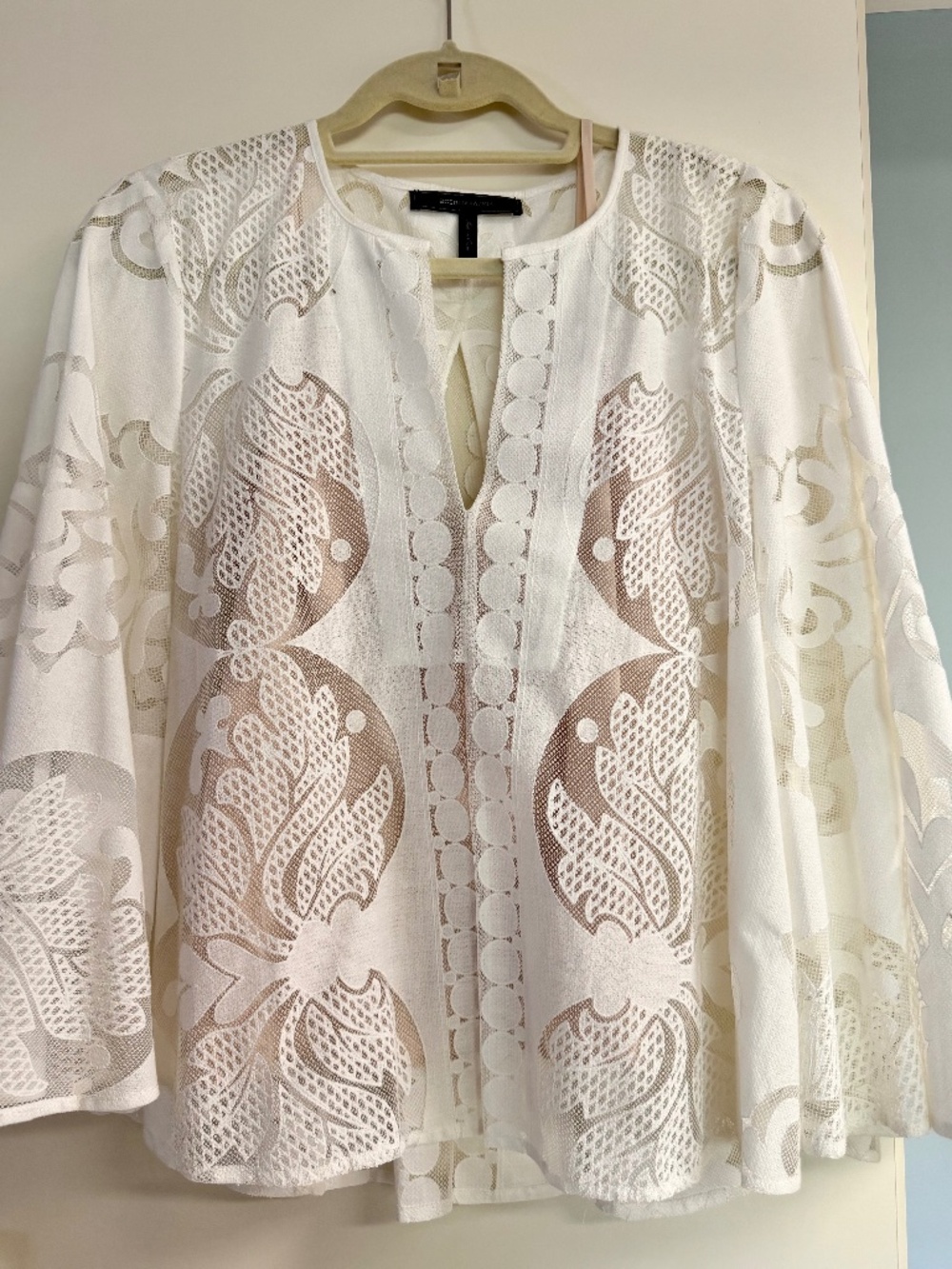 BCBG Max Azria White Lace Top with separate Cami – Size Small
